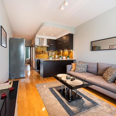 Wola Prime 2-Bedroom Apartment Warsawa Bagian luar foto