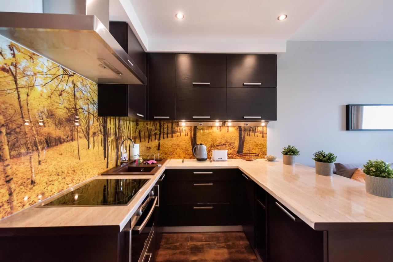 Wola Prime 2-Bedroom Apartment Warsawa Bagian luar foto